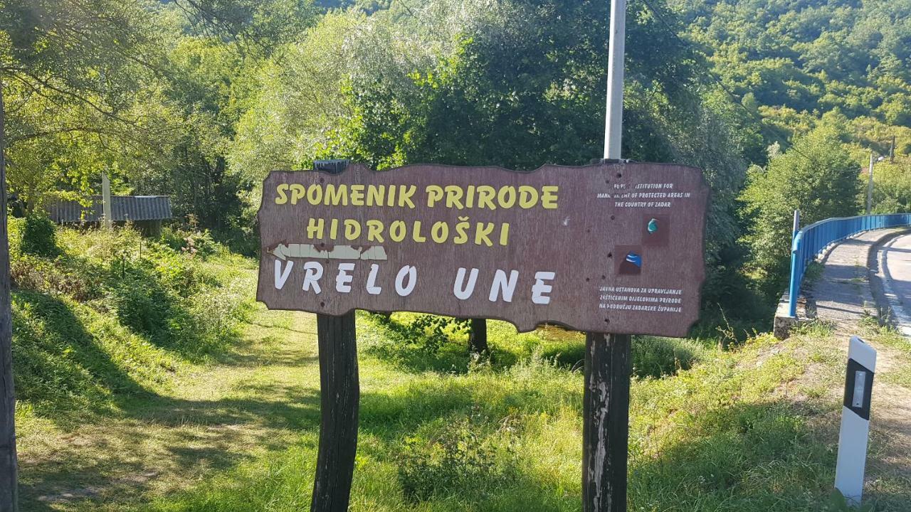 Apartmani Andrej Udbina Bagian luar foto